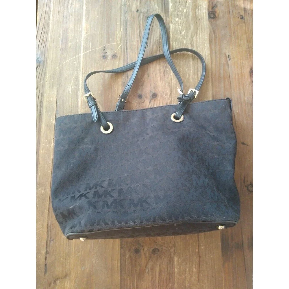 Michael Kors Black LogoDesigner Tote Leather Straps Gold Hardware Slouch Soho